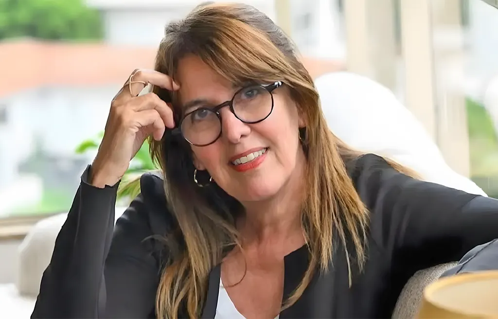 A FEIRA DO LIVRO ATRAVESSOU A RUA